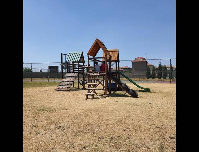 3 BEDROOM PROPERTY TO RENT IN PARKRAND